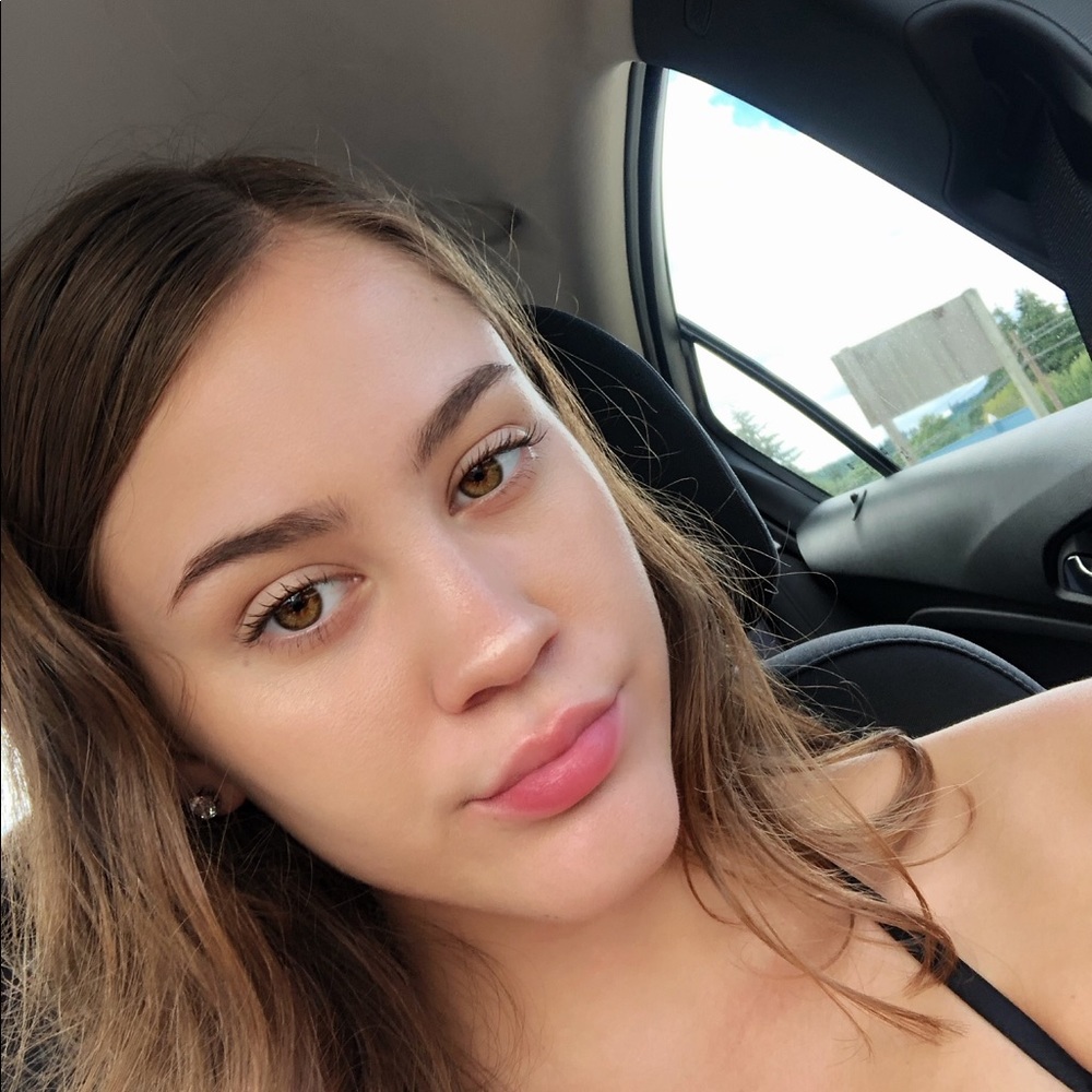 Meet your Posher, Savannah